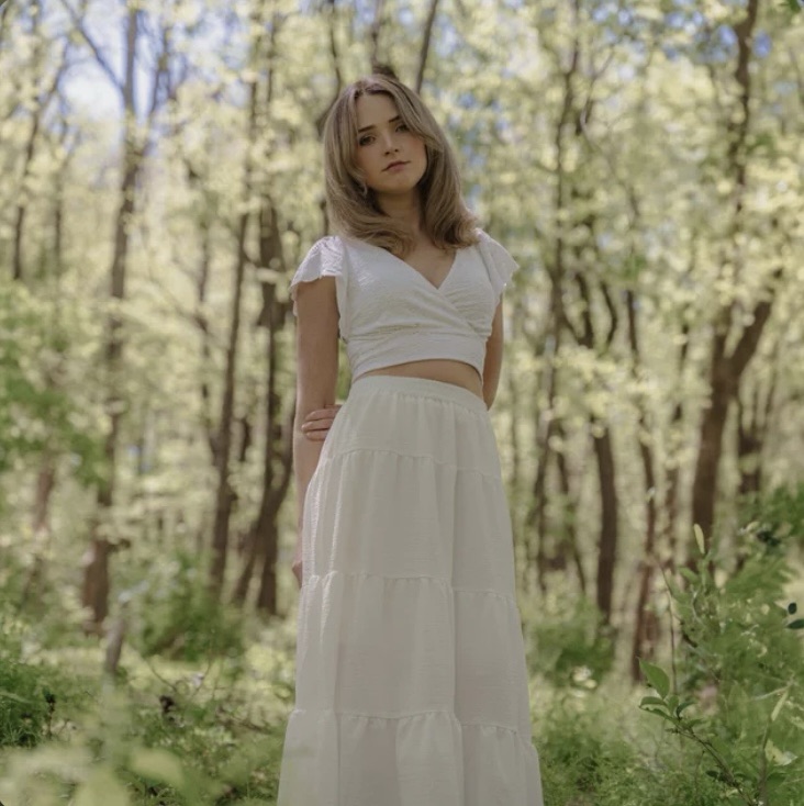 127. Single Review of Strangers Now by Lilly&nbsp;Ireland