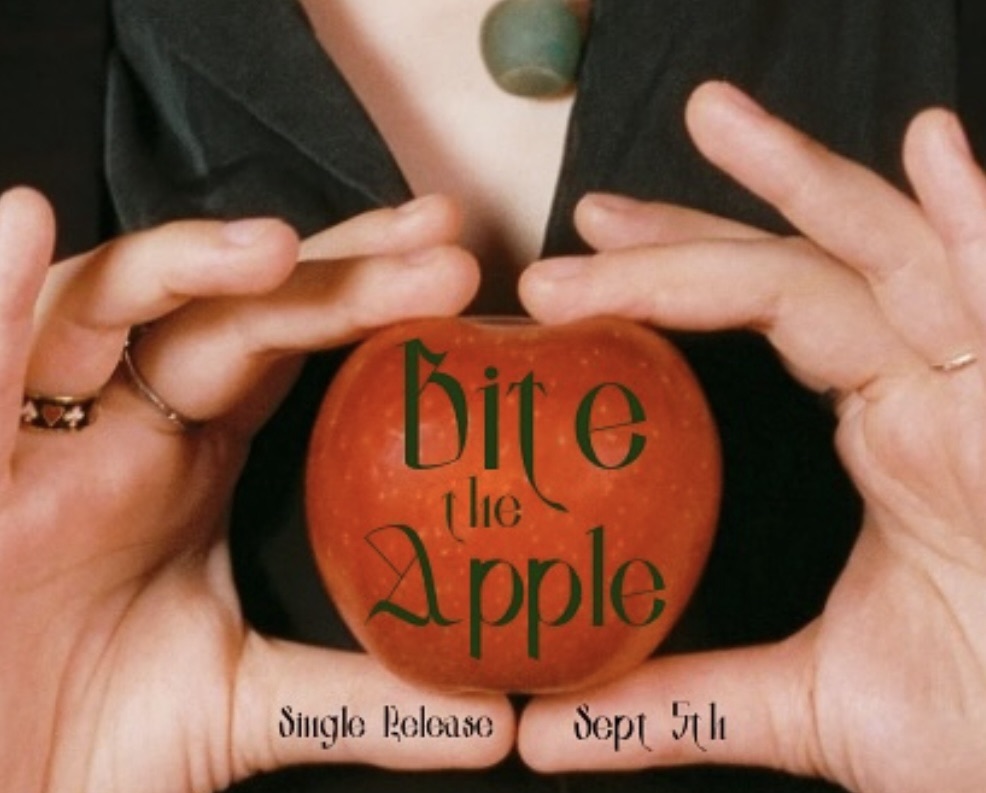 176. Fifteen Minutes of Fame Interviews Lexie Modica Ahead of the Release of Bite the&nbsp;Apple