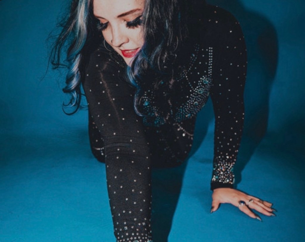 240. Fifteen Minutes of Fame Spotlights: Featured&nbsp;Artists